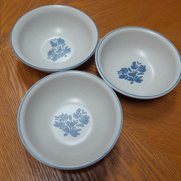 3 Vintage Pfaltzgraff Yorktowne Cereal Soup Bowls Set Of 3 Size:OS   Pfaltzgraff - Picture 3 of 8